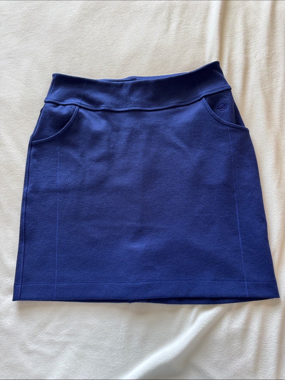 Mountain Hardware
 Stretch PANDRA Ponte Knit Skirt